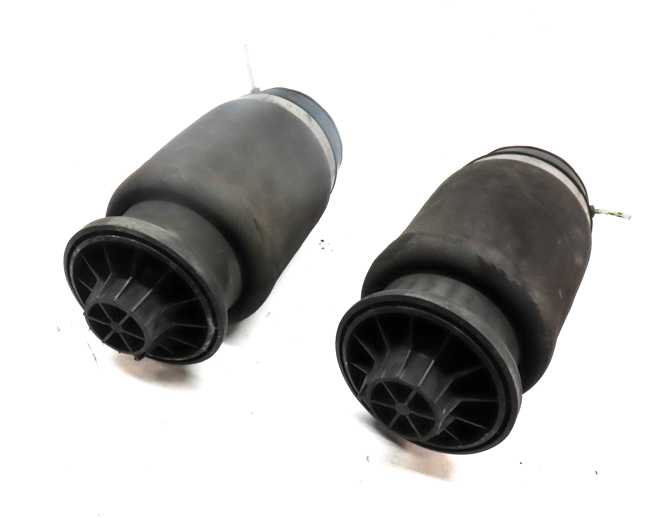 12-19 MERCEDES GL350 GL450 GL550 ML350 ML550 (W166 X166) REAR AIR SPRING SET-2 — exact item pictured